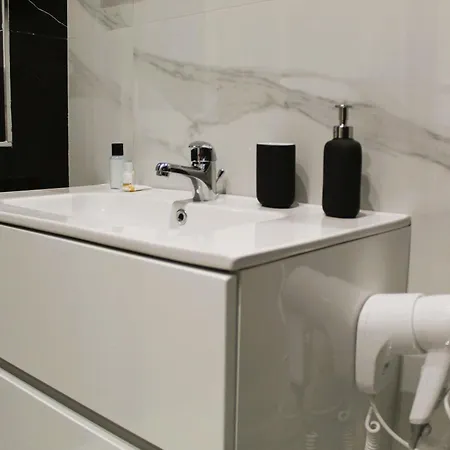 Apartament Ilary's House Pulcinella - Centro Storico Spaccanapoli Neapol