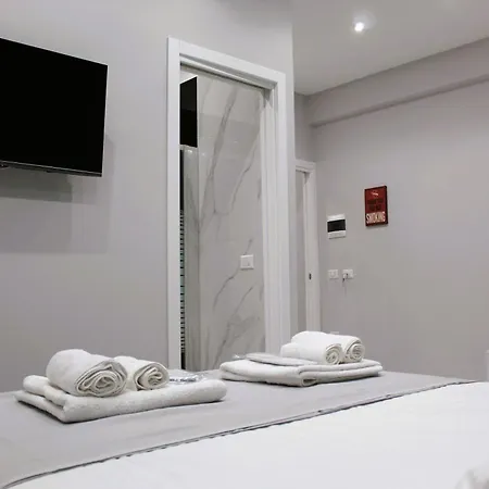 Apartament Ilary's House Pulcinella - Centro Storico Spaccanapoli Neapol